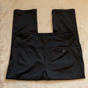 Danskin Cropped Black Leggings Small